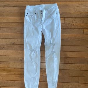 Kancan buckle white ripped jeans size 26!